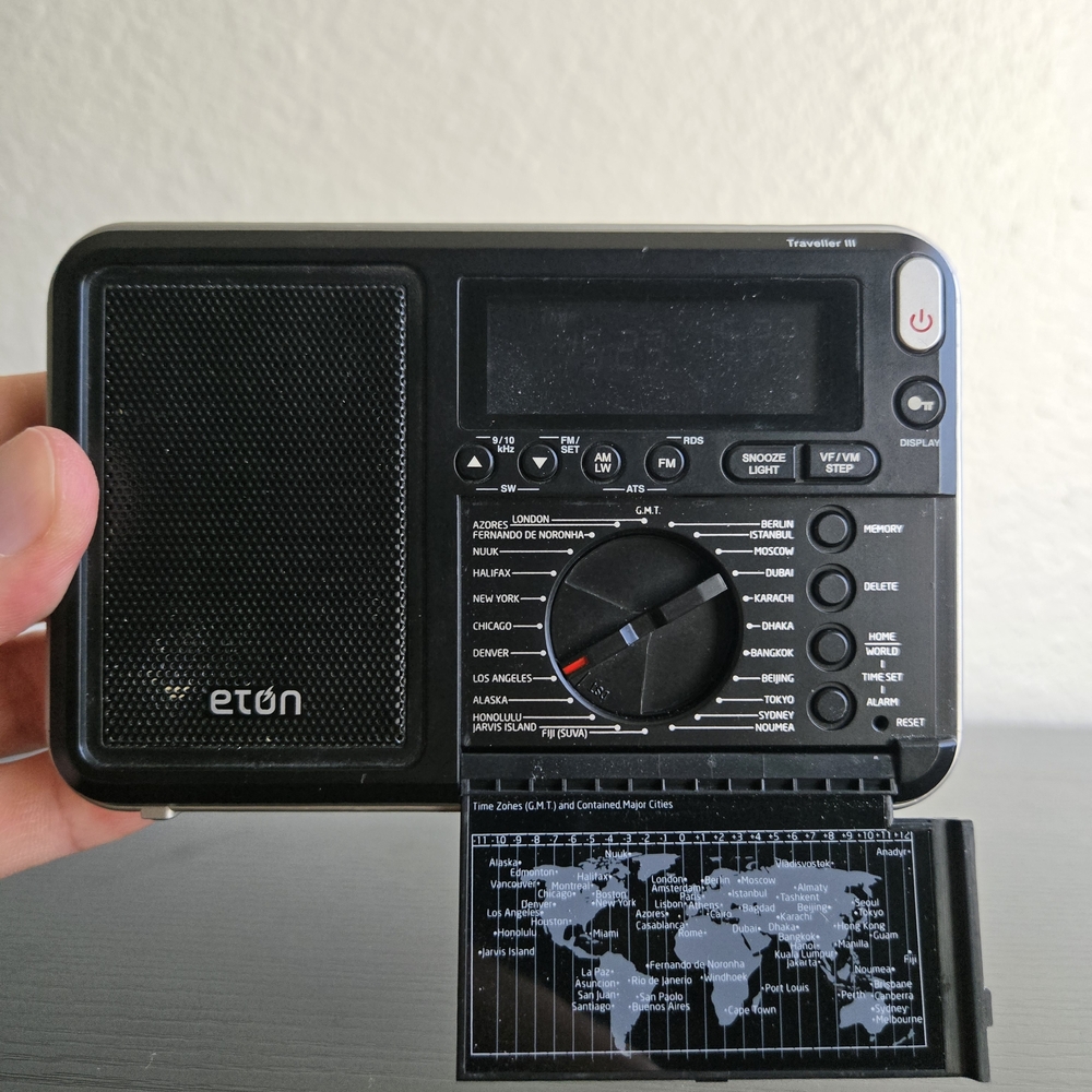 Eton Traveler III Radio - Works